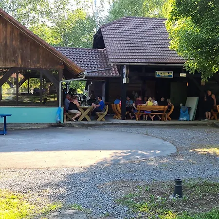 Casa vacanze Kamp Katra Mobilna Hiska Exclusive Vinica